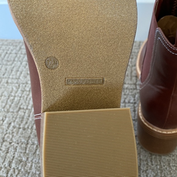 NEW Marc Fisher Heeled Ankle Boots - Picture 6 of 6